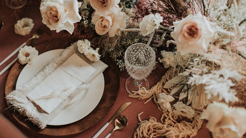 Learn How to Become a Professional Wedding Planner